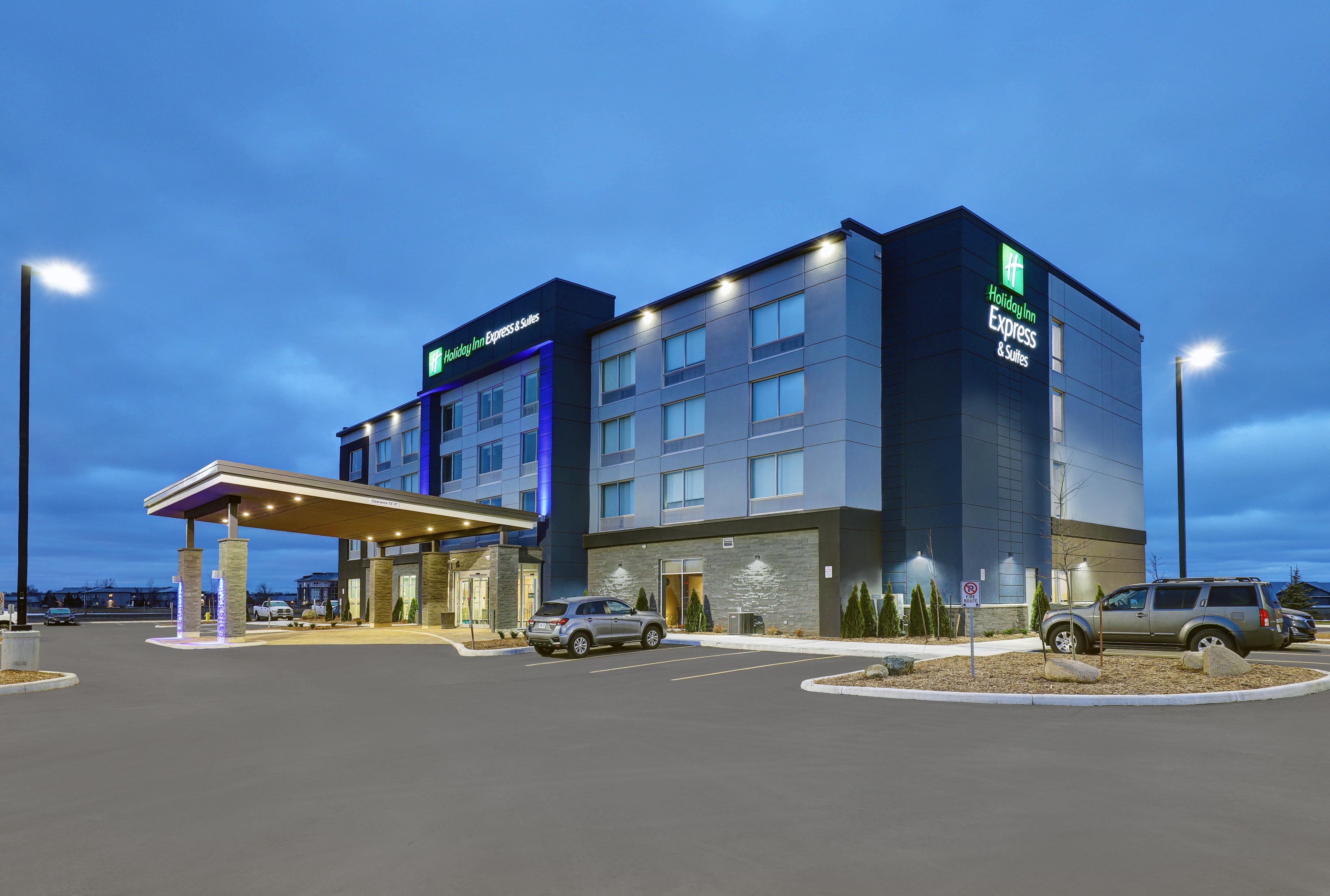 Holiday Inn Express & Suites - Порт-Элджин Экстерьер фото