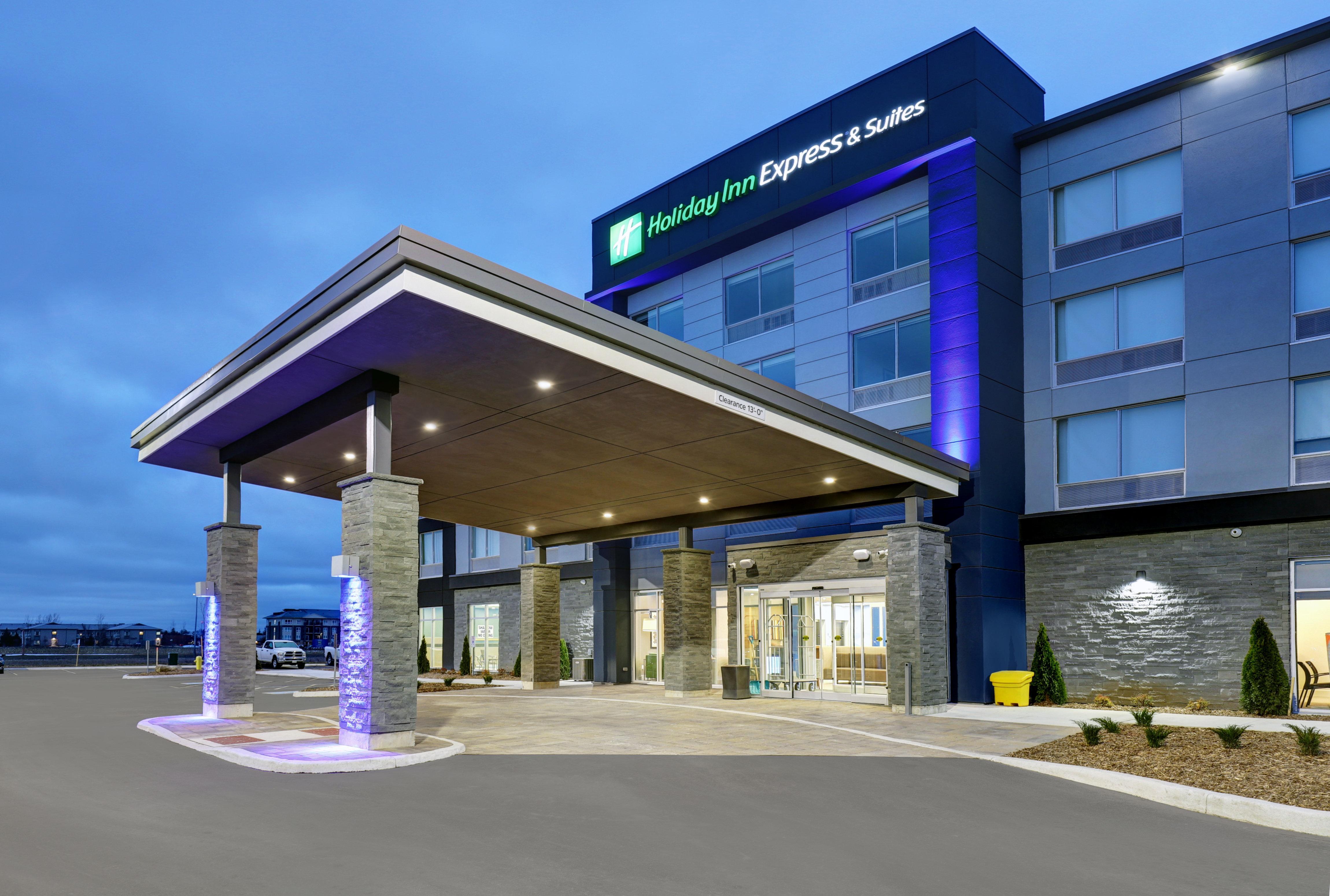 Holiday Inn Express & Suites - Порт-Элджин Экстерьер фото