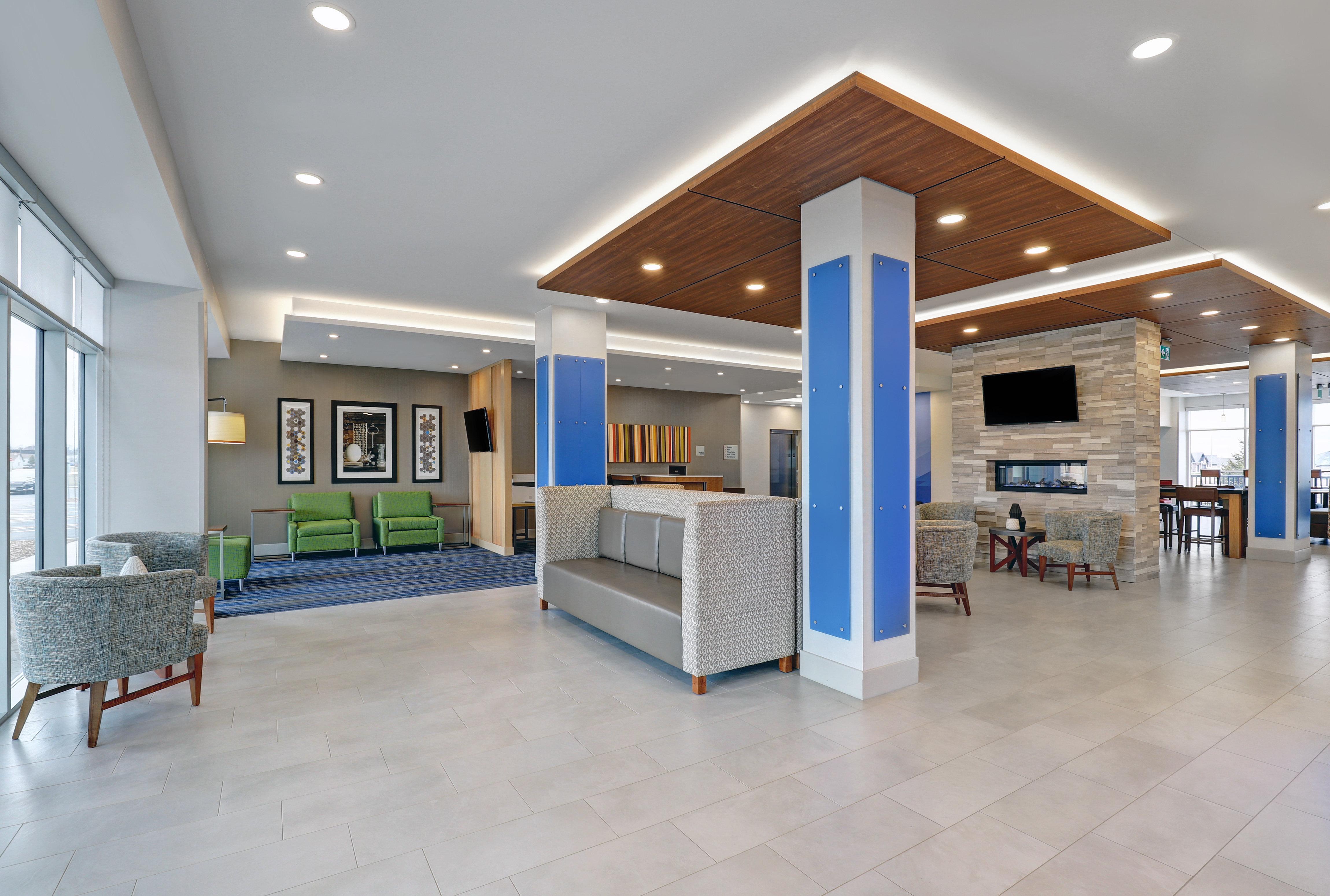 Holiday Inn Express & Suites - Порт-Элджин Экстерьер фото